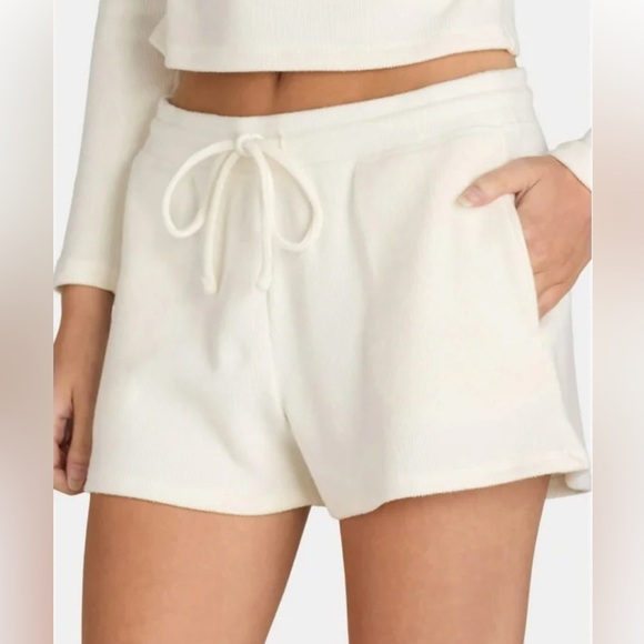Goodthreads Pants - Goodthreads Women's Heritage Fleece Drawstring Shorts. <<<<82>>>>>